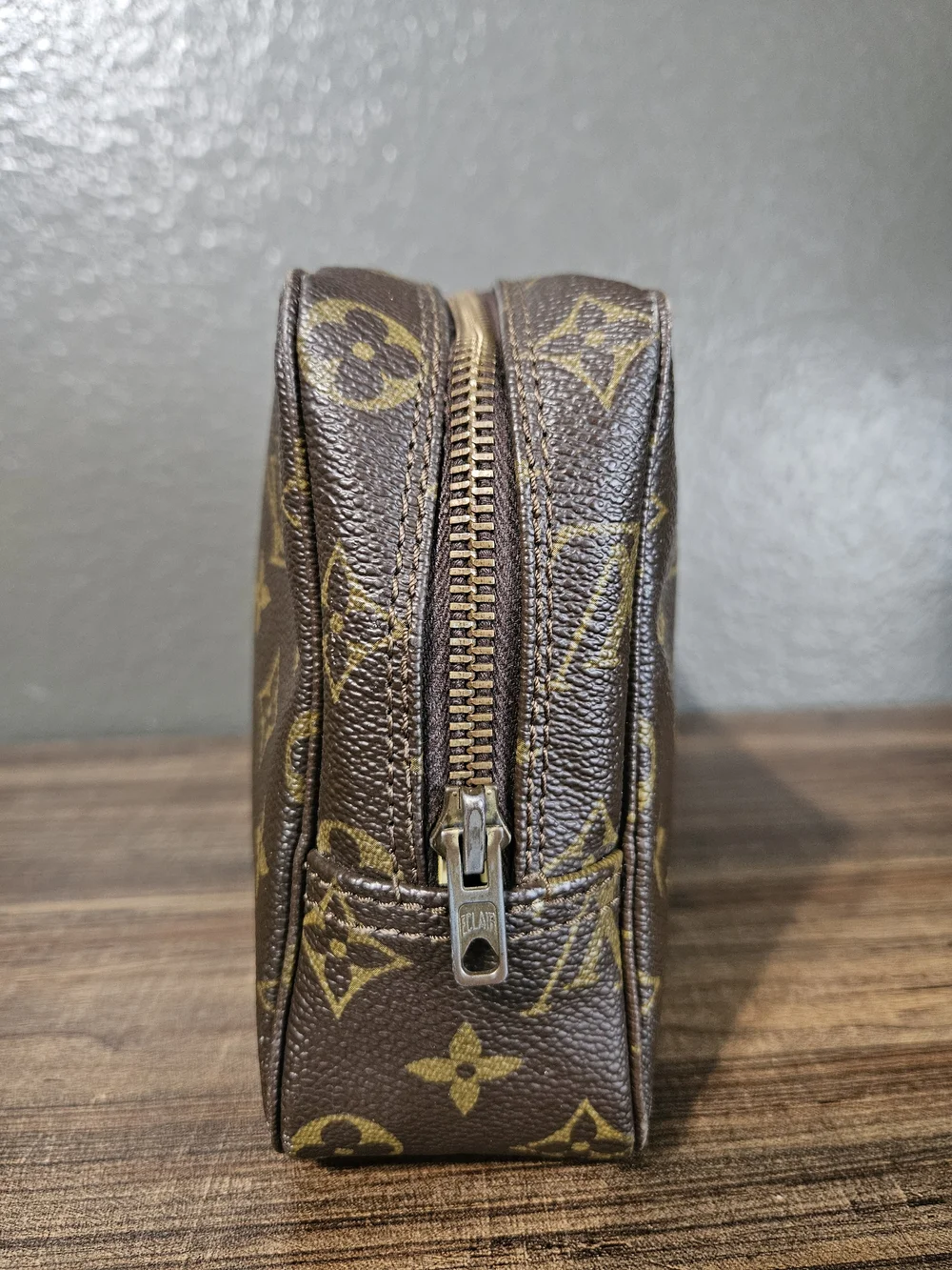 Authentic Louis Vuitton Vintage Trousse Monogram Canvas 24